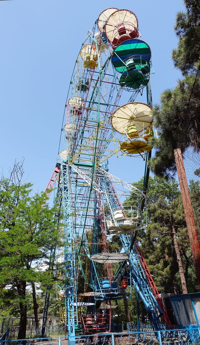 Tbilisi Zoo ferris wheel